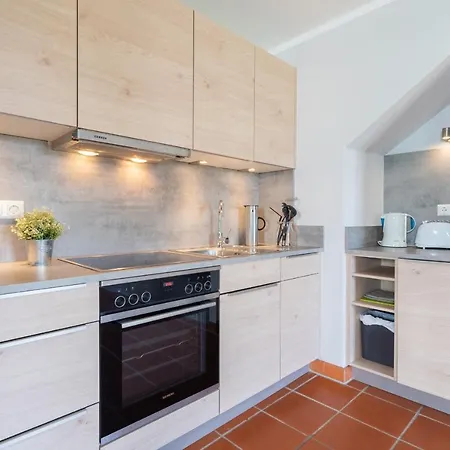 Rugana - Komfortplus Mit 1 Schlafzimmern Und Terrasse D36 Apartmán *